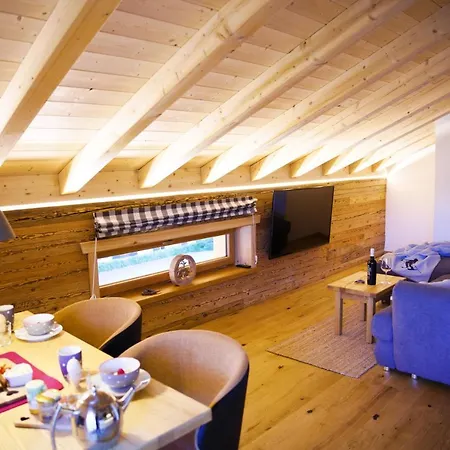 Leos Alpenchalet - Inclusive Sommer Bergbahnticket Und E-auto Ladestation オーベルストドルフ