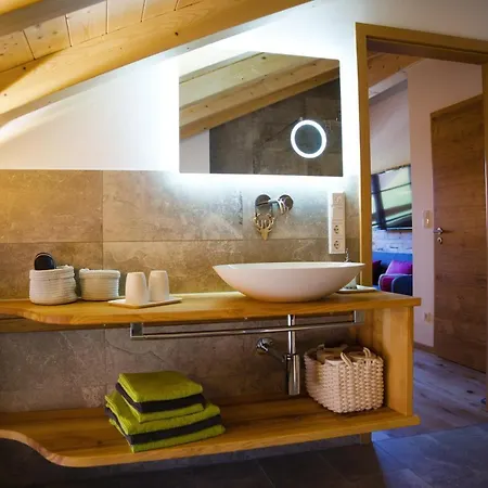 Leos Alpenchalet - Inclusive Sommer Bergbahnticket Und E-auto Ladestation Apartment *